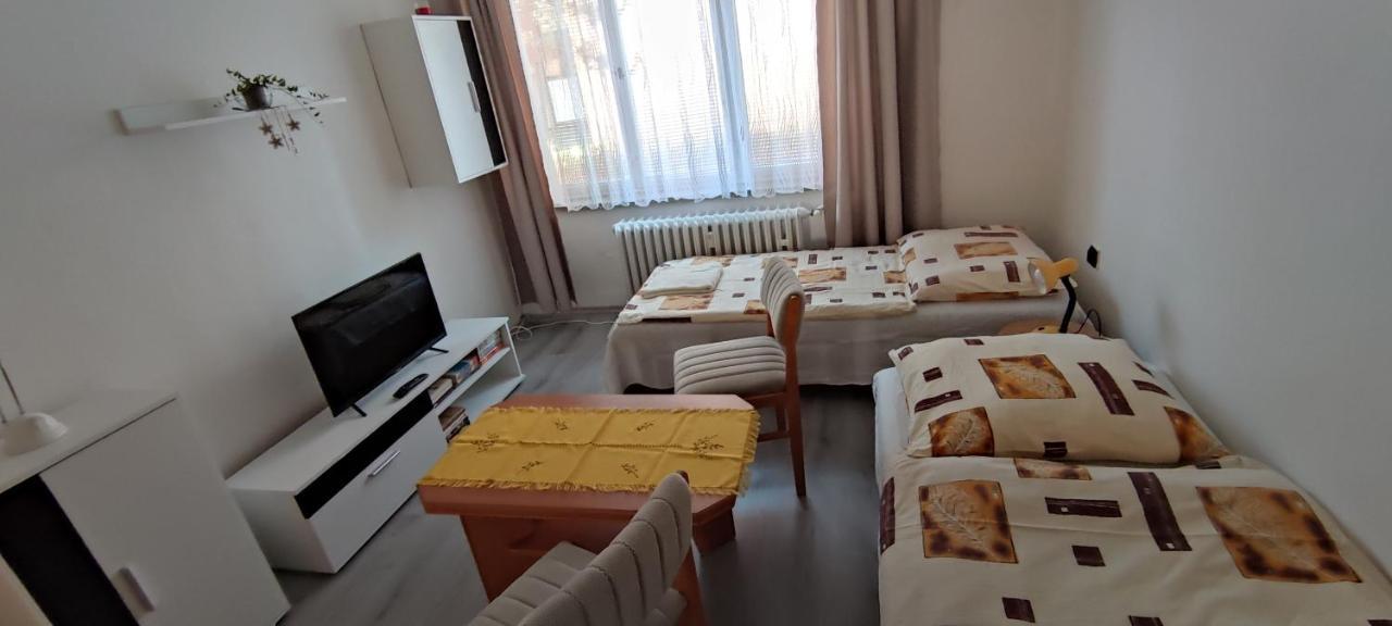 Na Sistote 628 Lejlighed Valašské Meziříčí Eksteriør billede